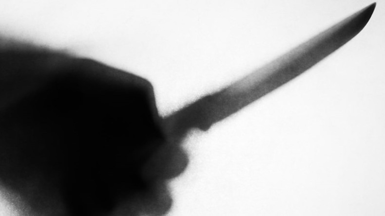 Evde Çocuklarını Bıçakla Rehin Aldı