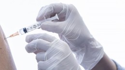 Dünya Devinden ŞOK! Aşı Olmayanlar İşten Çıkartılacak