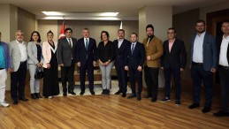 İKM Başkanı Öztürk’ten Başkan Büyükakın’a Övgü Dolu Sözler