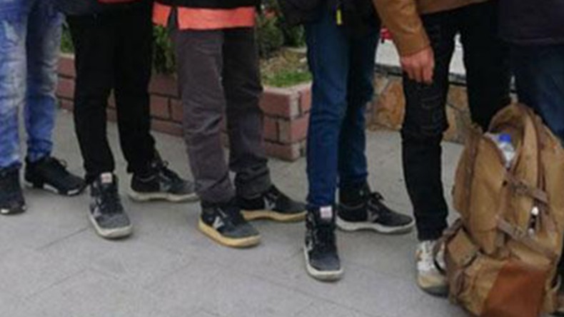 Minibüste 42 Göçmen Yakalandı