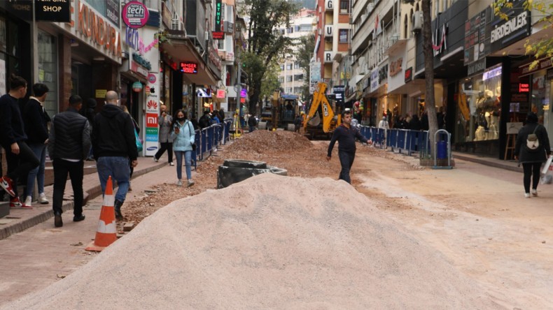 Fethiye Caddesi Altyapı Çalışmaları 200 Metreye Ulaştı