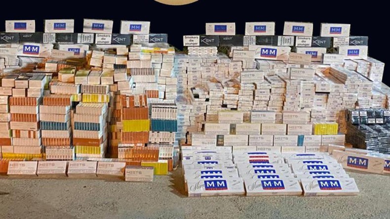 TIR’ın Dorsesinden Binlerce Kaçak Sigara Çıktı