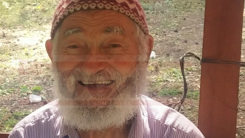 82 Yaşındaki Dursun Durmuş Çatıdan Düştü, Can Verdi