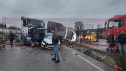 7 Araç Birbirine Girdi; Çok Sayıda Yaralı Var