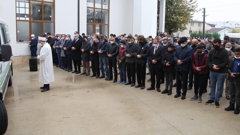 İmam Hatip Lisesi Öğretmeni Akın Öztürk Koronaya Yenildi