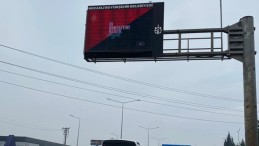 81 İlde Aynı Anda; Merak Uyandıran Slogan