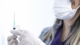 Aşı Olmayan Sağlık Personeline ŞOK! İlk Kez Oluyor