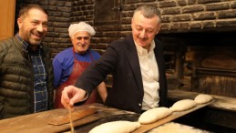 Başkan Büyükakın Yine Yaptı Yapacağını…