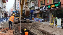 İzmit Belediyesi İstiklal Caddesinde Esnafı Dinliyor