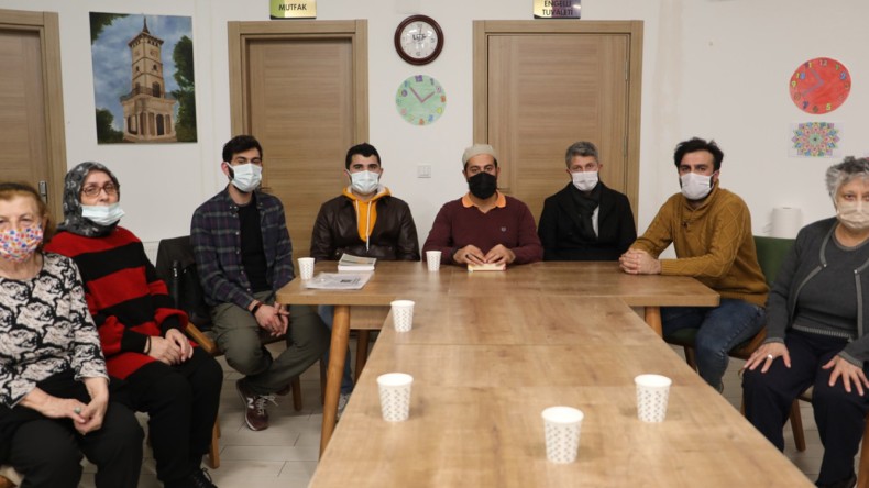 İlahiyat Öğrencilerinden Alzheimer Yaşam Evi’nde Etkinlik