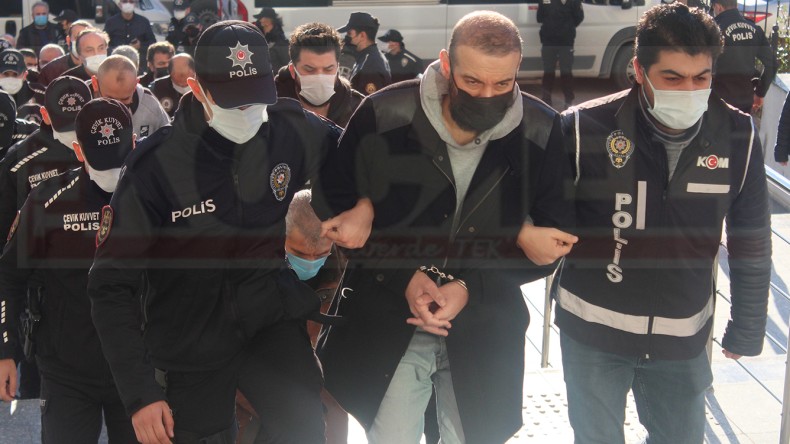 ‘Pitbull Çetesi’ne Operasyon; 8 Kişi Tutuklandı