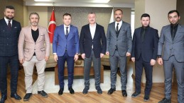 Başkan Büyükakın, Ülkü Ocakları Heyetini Ağırladı