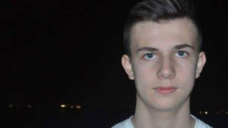 Üniversite Öğrencisi İntihar Etti