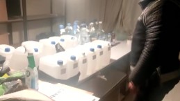 Sahte İçki Üretilen Eve Polis Baskını