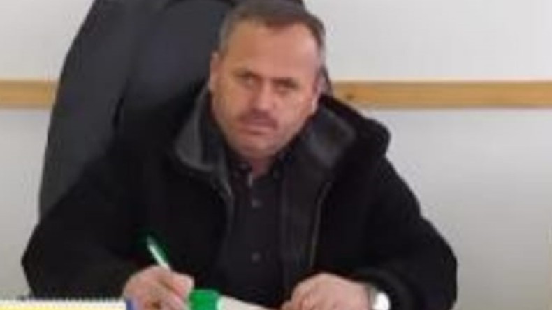 Gölcüklü Galerici İntihar Etti