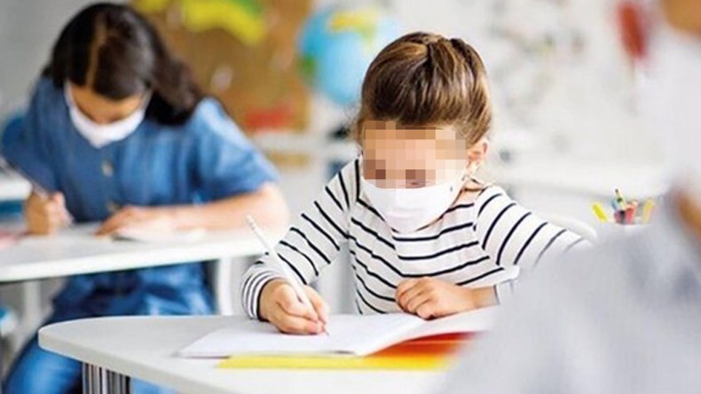 Omicron Hızla Yayılıyor; Okullar Kapanacak mı?