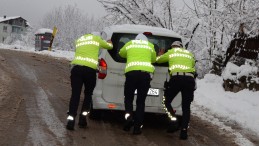 Kocaeli Polisi’nden Alkışlanacak Hareket