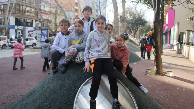 Çocuklar ve Aileler Memnun; ‘Teşekkür Ederiz Tahir Amca’