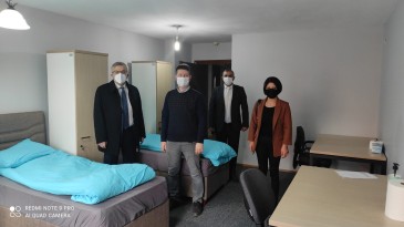 Pehlevan’dan Covid-19 Öğrenci İzlem Merkezi’ne Tam Not