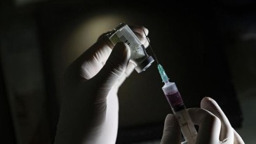 FLAŞ KARAR! Aşı Olmayana Ruhsat Yok