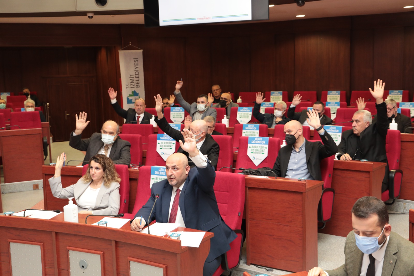 İzmit Belediyesi Millet İttifakı Meclis Grubu’ndan Flaş Açıklama