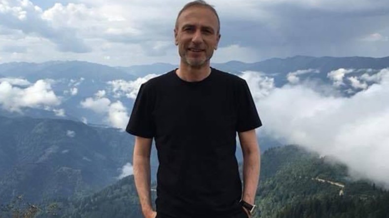 Banka Önünde Yumruklu Saldırı