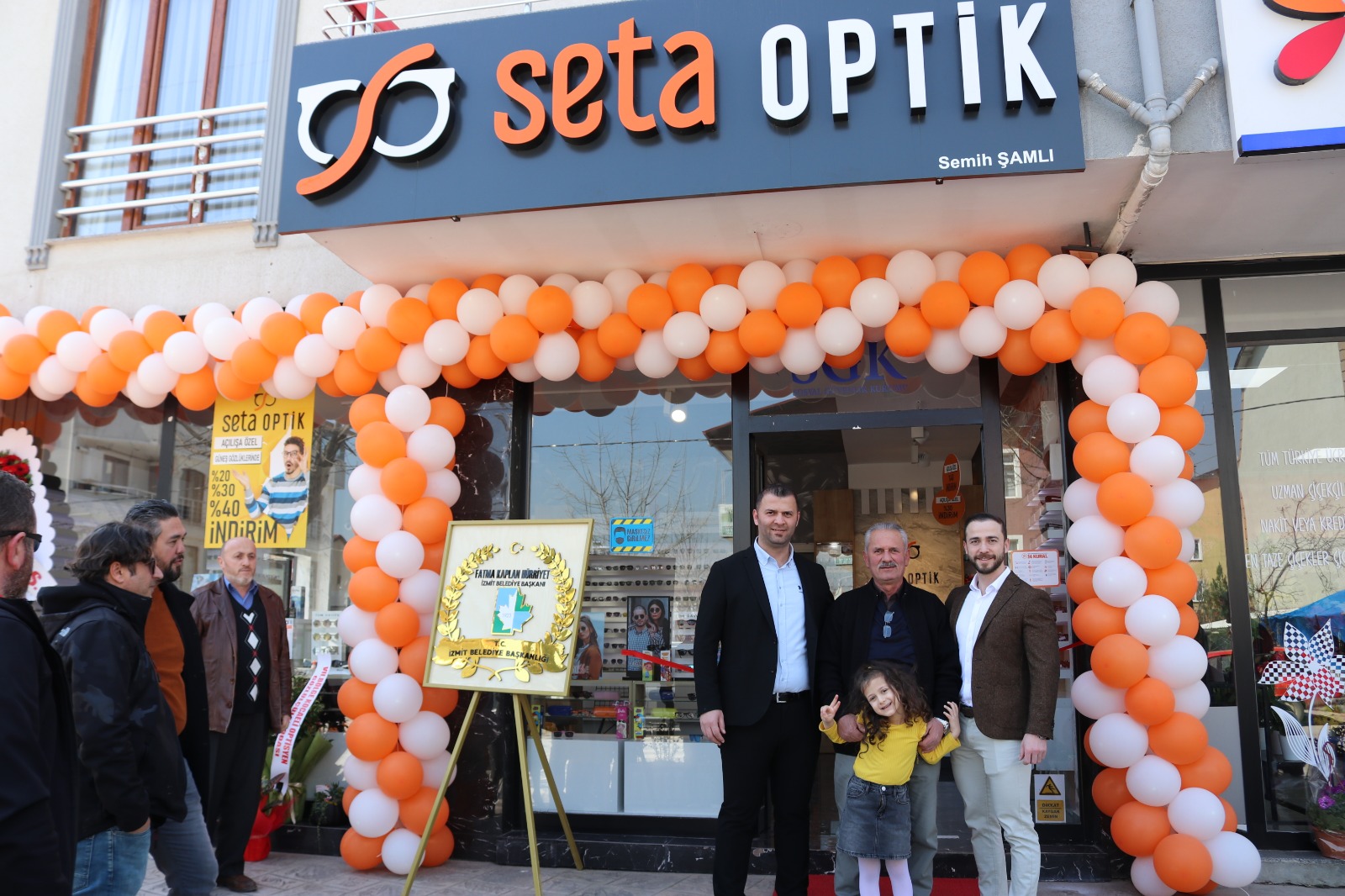 SETA Optik, Yeşilova’da Dualarla Açıldı