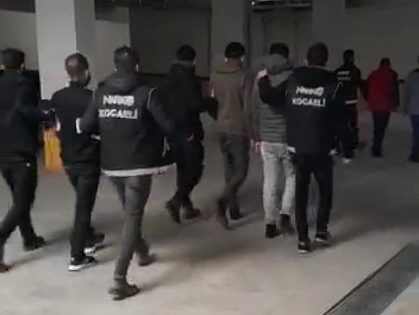 Uyuşturucu Tacirlerine Darbe; 6 Kişi Tutuklandı