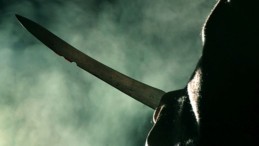 Öfkeli Kadın Eşini Bıçakladı