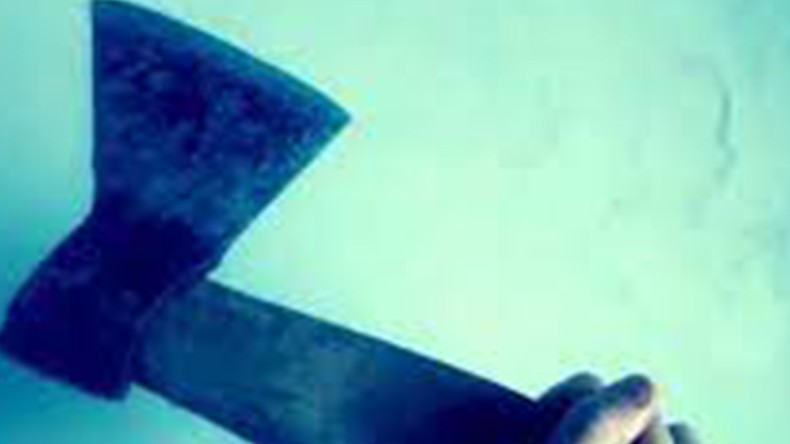 Husumetli Olduğu Kişiyi Baltayla Öldürdü