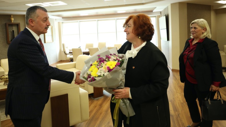 Kocaeli’nin Reisinden mesajlar; ‘Kocaeli Bizim sevdamız’