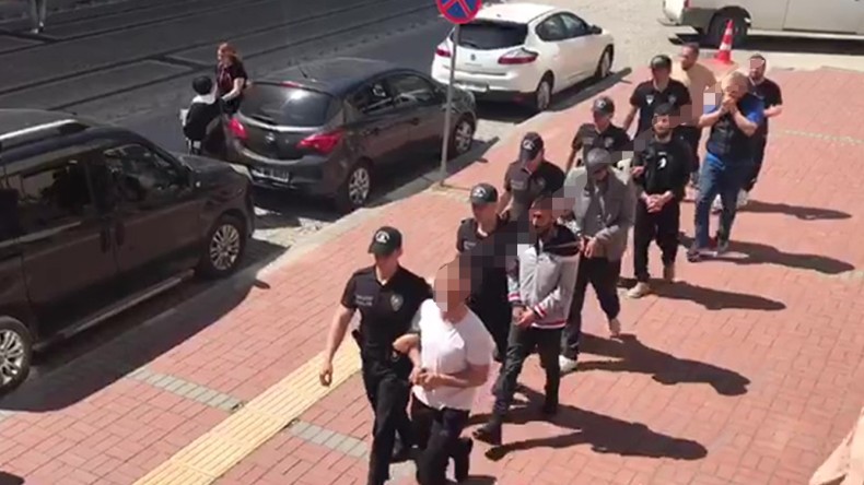 Uyuşturucu ticareti yapan 4 kişi tutuklandı