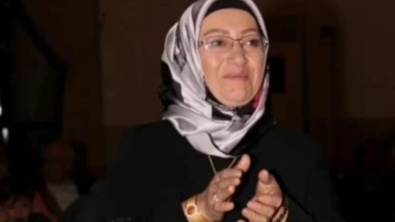 Gölcüklü 3 çocuk annesi amansız hastalığa yenildi