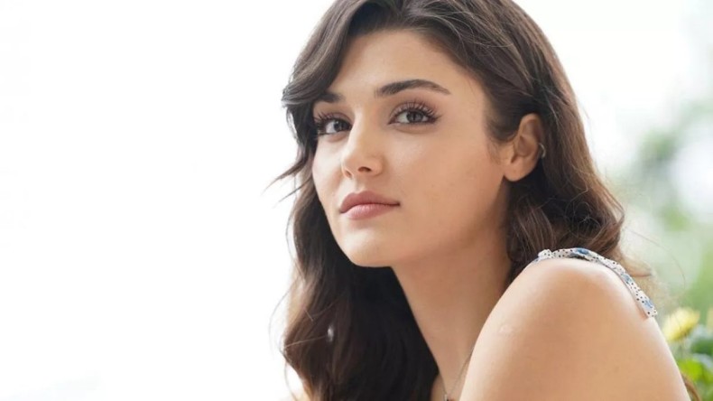 Hande Erçel, En iyi kadın dizi oyuncusu seçildi