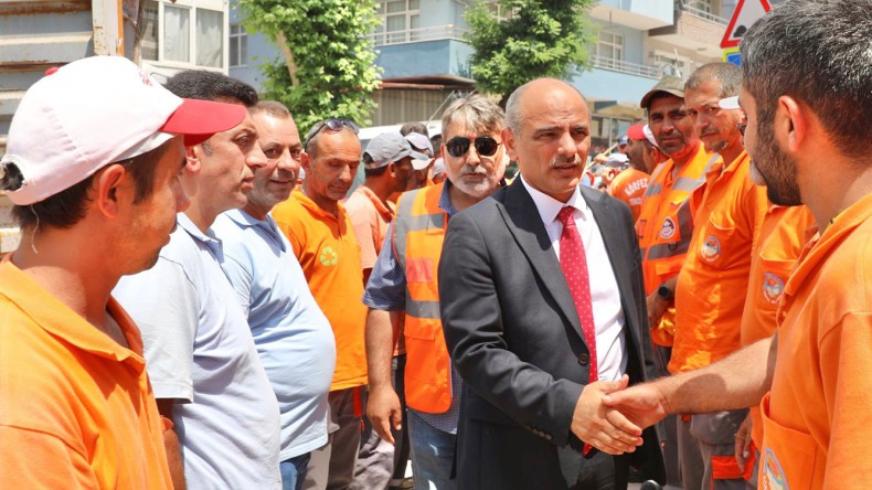 Başkan’dan iki müjde birden! İşçi bayram etti