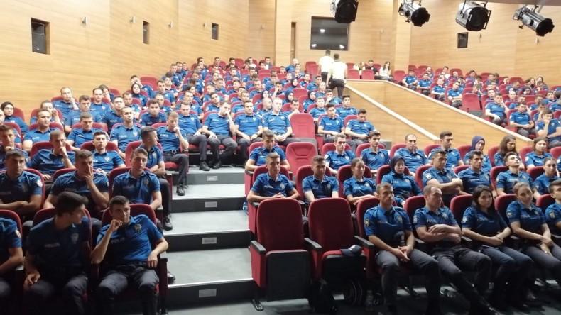 Kocaeli Polisi etkin hizmet için eğitim alıyor