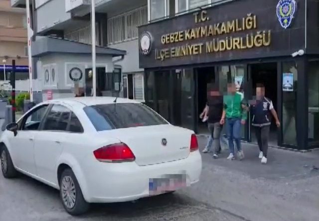 Park halindeki motosikleti çalan hırsızlar tutuklandı