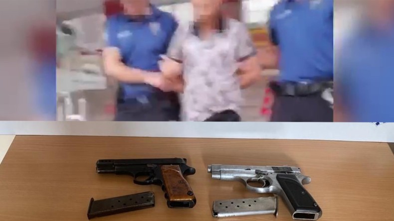 Kartepe’de seyir halindeki otomobile ateş açıldı