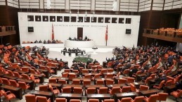 Torba yasa geliyor; Düğmeye basıldı