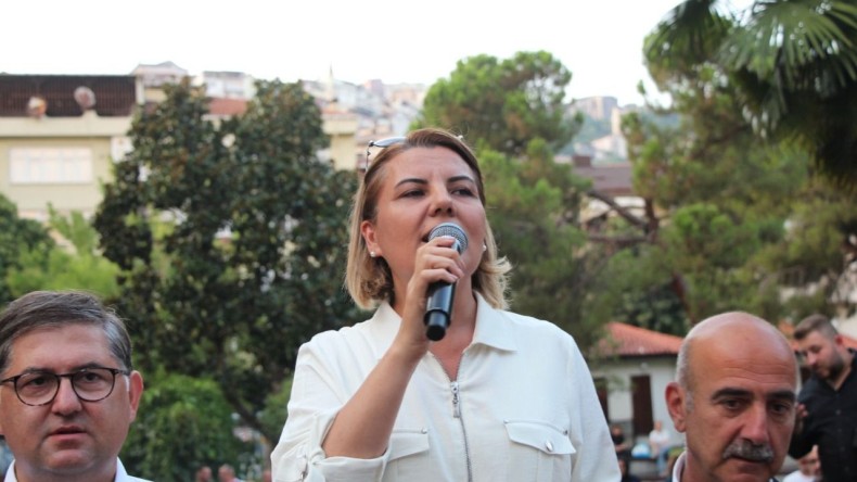 Hürriyet, Cumhuriyet Parkı’ndan seslendi; ‘Gelim kurdeleyi beraber keselim’