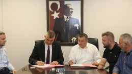 Gölcük Belediyesi, işçileri enflasyona ezdirmedi