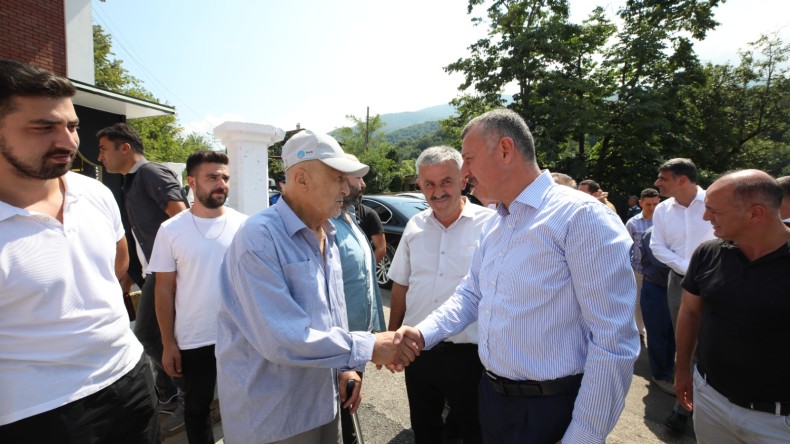 Başkan Büyükakın, Şirinsulhiye’de vatandaşlarla bir araya geldi