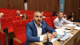 Hürriyet’i hedef alan iktidar kanadına bir tepki de Taşdemir’den