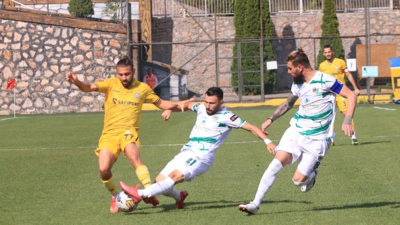 Belediye Derincespor kupa maçında 1-0 mağlup oldu, elendi