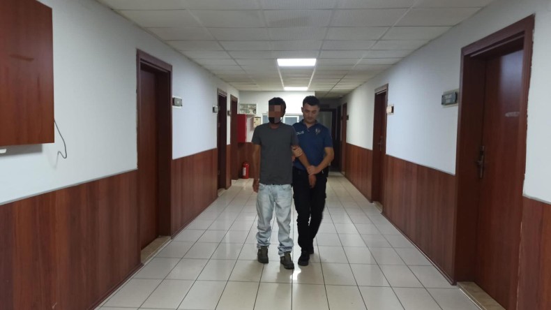 İzmit Kandıra sapağında iş yeri kundaklandı; 1 gözaltı