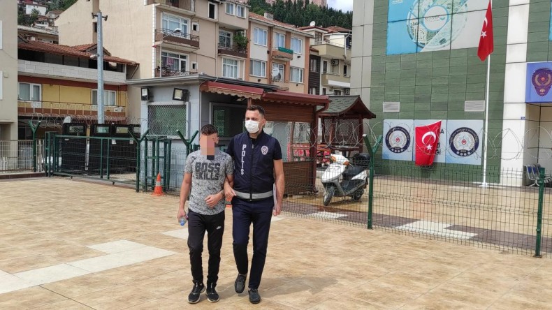 Kasten yaralama olayı ile ilgili aranıyordu; Operasyonla yakalandı