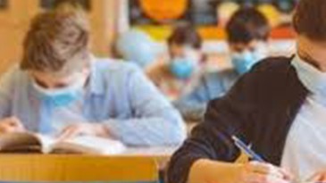 Okullarda maske zorunluluğu mu geliyor? İşte cevabı