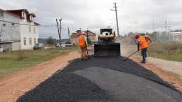 İzmit Belediyesinden engelli vatandaşa yol