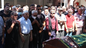 Ünlü oyuncudan annesine en acı görev