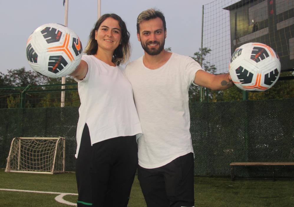 Futbolda bir ilk: evli çift beraber takım yönetiyor!